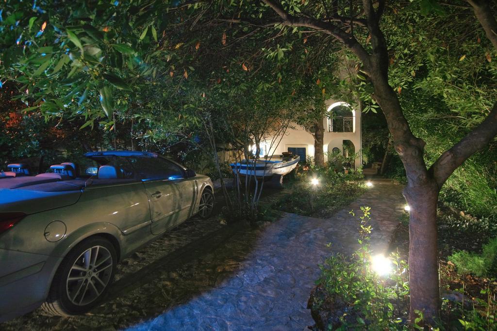 Villa Em トロギール 部屋 写真
